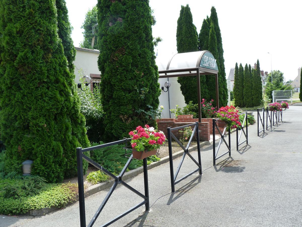Hostellerie Du Chateau Saint-Pere-sur-Loire Exteriör bild
